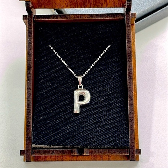 Brand New Sterling Silver 925 3D Bubble Letter Necklace Monogram Balloon "P" - Picture 1 of 15